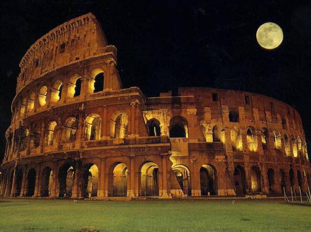 La Papessa Del Colosseo Roma