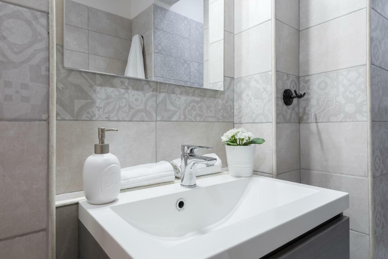 Apartamento La Papessa Del Colosseo *